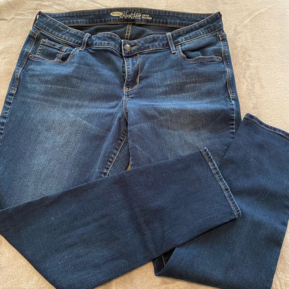 Old Navy Rockstar jeans (18)